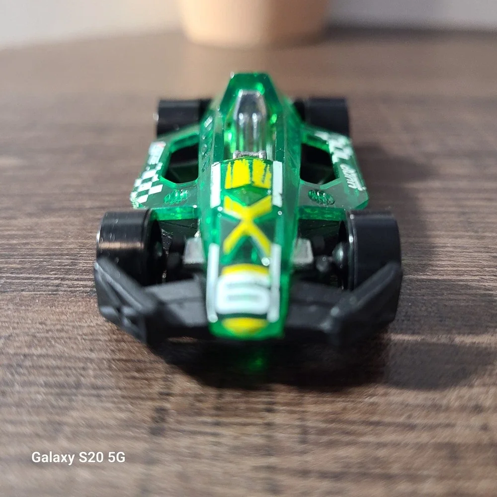 Hot Wheels Green Racing Car‎ 2022 Aerobatic XL #6 Diecast Toy Vehicle Pre-Owned
